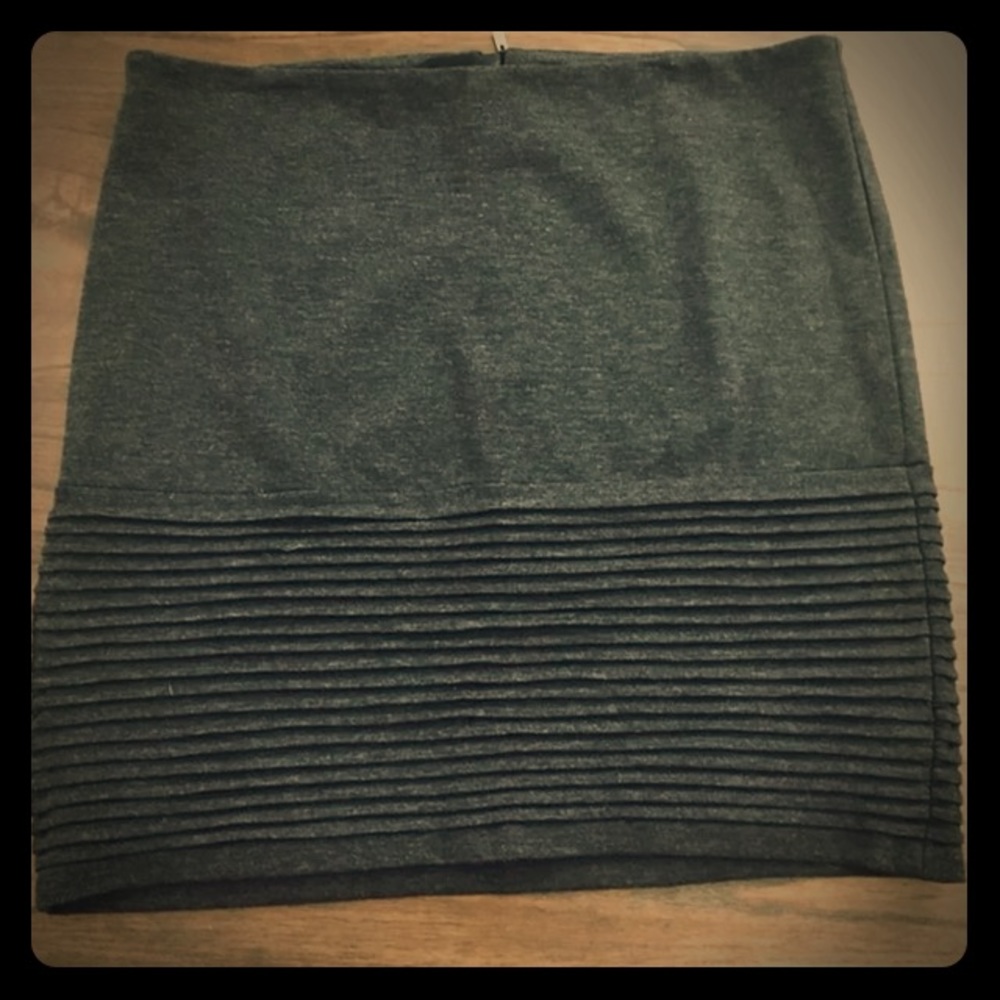 Professional gray pencil skirt